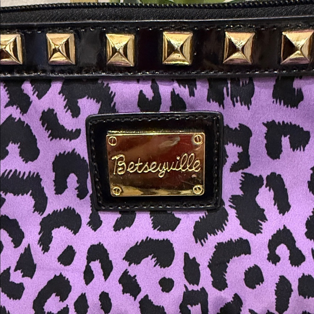 Purple Leopard Print Wristlet Clutch Betseyville wallet bag pouch designer - Picture 3 of 9
